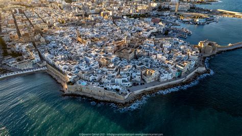 monopoli centre historique|centro storico di monopoli spain.